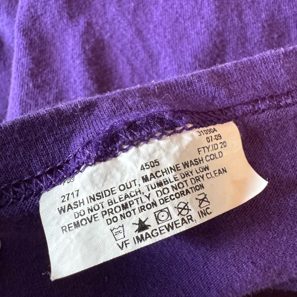 NFL Team Apparel Purple Long Sleeve Tee  Minnesota Vikings - Picture 6 of 8